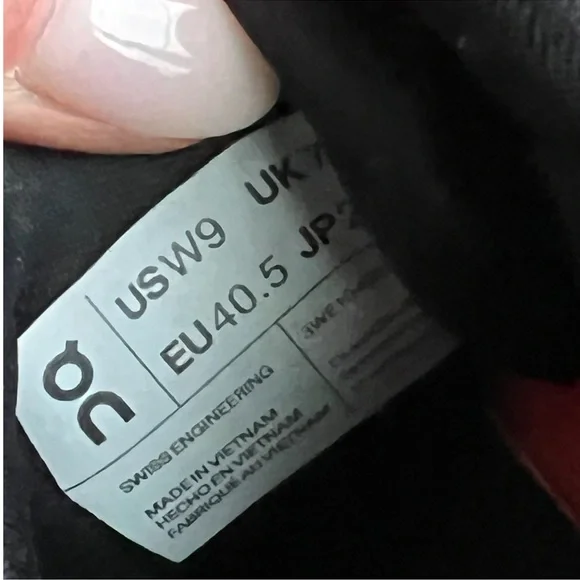 On Cloud Running Cloudspark Sneakers Running Workout Shoes in Flame / Black - Picture 9 of 9